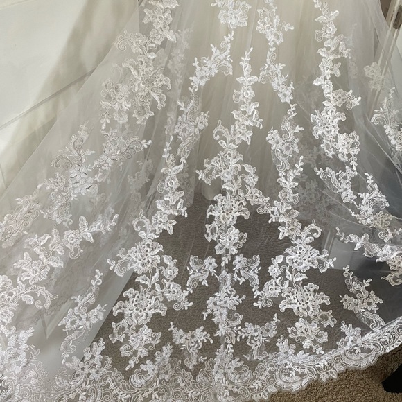 Essence of Australia Size 10 - Picture 6 of 11